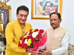 मुख्यमंत्री श्री विष्णुदेव साय से सुप्रसिद्ध अभिनेता श्री नीतिश भारद्वाज ने की सौजन्य मुलाकात