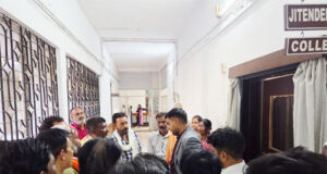 दिल्ली में युवक की हत्या के विरोध में हिंदू जागरण मंच ने सौंपा ज्ञापन, आरोपियों को फांसी देने की मांग