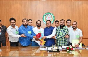 एनएचएम कर्मचारी संघ ने मुख्यमंत्री से की सौजन्य मुलाकात, लंबित मांगों के शीघ्र समाधान का दिया भरोसा