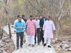 वनमंत्री श्री केदार कश्यप ने ठेमली आईलैंड का किया निरीक्षण