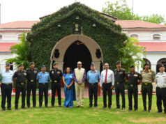 राज्यपाल रमेन डेका से रक्षा महाविद्यालय नई दिल्ली के अध्ययन दल ने की सौजन्य भेंट