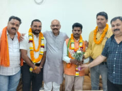 भाजपा झुग्गी-झोपड़ी प्रकोष्ठ के नवनियुक्त पदाधिकारियों का हुआ अभिनंदन, जिलाध्यक्ष ने कहा गरीबों के हितार्थ भाजपा सरकार कि योजनाओं को नीचे तक पहुंचाने में करे सहयोग