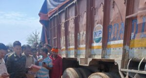 ट्रक और बाइक की भिड़ंत में बाइक सवार पति पत्नी की मौत
