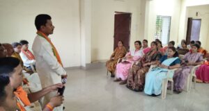 पश्चिम बंगाल चुनाव में भाजपा की ऐतिहासिक जीत कार्यकर्ताओं के संघर्ष परिश्रम व प्रधानमंत्री नरेंद्र मोदी एवं गृहमंत्री अमित शाह की दूरदर्शिता का परिणाम : दिनेश देवांगन