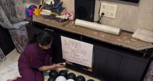 बलून डेकोरेशन प्रतियोगिता में जबलपुर की वैष्णवी गुप्ता चौहान ने प्रथम स्थान प्राप्त किया