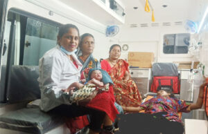 चलती 108 संजीवनी एक्सप्रेस में गूंजी किलकारी, ईएमटी और पायलट की सूझबूझ से सुरक्षित प्रसव
