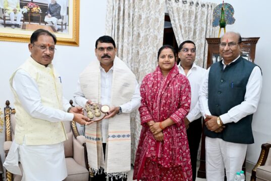 किसान हितैषी नीतियों ने दिलाई छत्तीसगढ़ को नई पहचान : छत्तीसगढ़ के कृषि विकास मॉडल का अध्ययन करने पहुंचा महाराष्ट्र का विधायक दल
