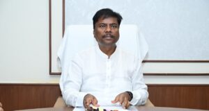 सहकारिता सप्ताह को जनआंदोलन बनाने की तैयारी, मंत्री केदार कश्यप ने ली समीक्षा बैठक