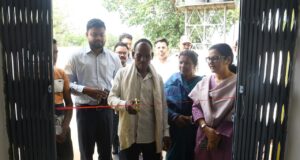 महुआपारा में नवनिर्मित आंगनबाड़ी भवन का लोकार्पण