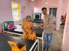 2 जून को जरूरतमन्दों एवं गरीबों को खिलाई गयी 2 जून की रोटी (दो वक्त का भोजन)