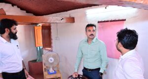 प्रभारी सचिव श्री अंकित आनंद ने केरे गांव के होमस्टे का किया अवलोकन