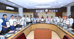सीएम हेल्पलाइन 1076 का शुभारंभ : अब एक कॉल पर सुनी जाएगी जनता की हर समस्या