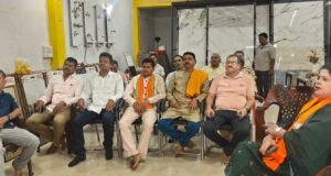 भाजपा झुग्गी-झोपड़ी प्रकोष्ठ ने हाउसिंग बोर्ड में सुनी ‘मन की बात’ की 138वीं कड़ी, प्रधानमंत्री के बाते’ राष्ट्र निर्माण का जनआंदोलन, हर कार्यकर्ता जन-जन तक पहुंचाए प्रधानमंत्री का संदेश : दिनेश देवांगन