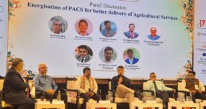 राष्ट्रीय मंच पर चमकी धमतरी की अभिनव पहल, सीएससी स्थापना दिवस पर PACS ड्रोन मॉडल को मिली विशेष पहचान