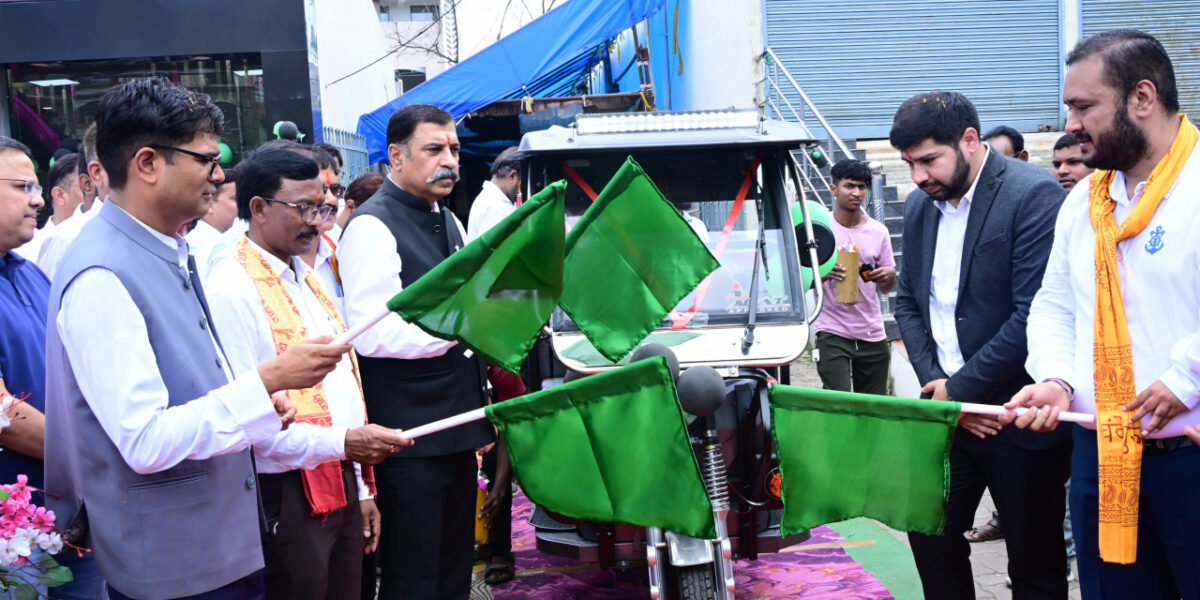 वित्त मंत्री श्री ओपी चौधरी ने किया जीके इलेक्ट्रिक शोरूम का शुभारंभ