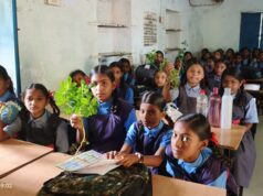 बैगलेस डे पर विद्यार्थियों ने किया पौधरोपण, पर्यावरण संरक्षण का लिया संकल्प