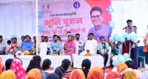 ’देवलसुर्रा में विकास कार्यों को मिली नई गति, आंगनबाड़ी भवन और सांस्कृतिक मंच का हुआ भूमिपूजन’