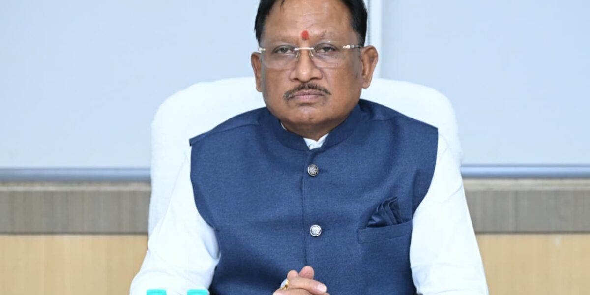 शासन की जनकल्याणकारी योजनाओं का करें समयबद्ध क्रियान्वयन , प्रत्येक पात्र व्यक्ति को मिले शासन की योजनाओं का लाभ : मुख्यमंत्री श्री विष्णुदेव साय