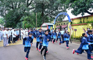 वंदे मातरम् के जयघोष से गूंजा जशपुर, स्वतंत्रता दौड़ में उमड़ा जनसैलाब
