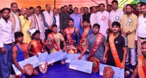 नागपंचमी पर अंबिकापुर में भव्य दंगल कुश्ती प्रतियोगिता