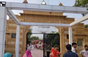 माँ और बाबा के दरबार में छग के भगतों ने शीश नवाया