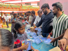 जन समर्पण सेवा संस्था ने राधा अष्टमी पर बच्चों को भोजन एवं जरूरत की सामग्री का वितरण