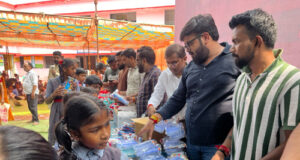 जन समर्पण सेवा संस्था ने राधा अष्टमी पर बच्चों को भोजन एवं जरूरत की सामग्री का वितरण