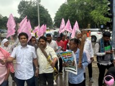 नवीन और शमशुल के नेतृत्व में रायपुर में गूंजा स्वच्छता का मुद्दा, झाड़ू थामकर नगर निगम पर बोला धावा